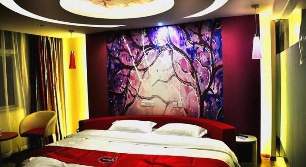 Thank Inn Plus Hotel He'Nan Zhoukou Chuanhui District Red Star Macalline Cina