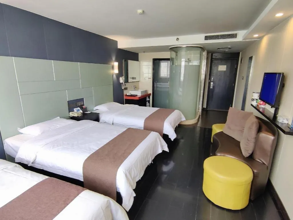 Thank Inn Plus Hotel He'Nan Zhoukou Chuanhui District Red Star Macalline 2*,