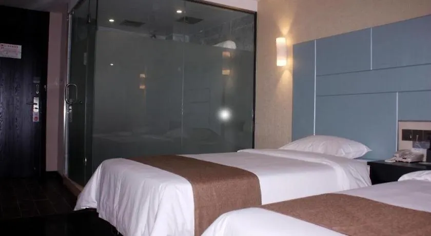 Thank Inn Plus Hotel He'Nan Zhoukou Chuanhui District Red Star Macalline 2*,