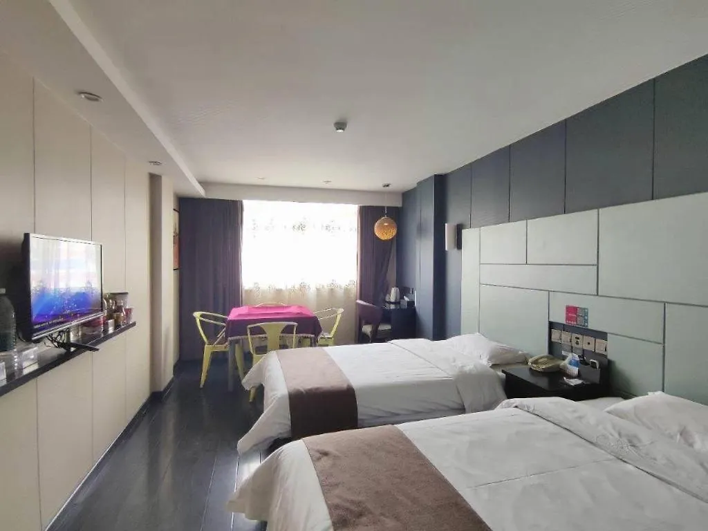 Thank Inn Plus Hotel He'Nan Zhoukou Chuanhui District Red Star Macalline Cina